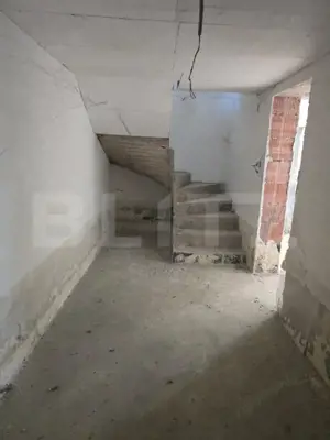 Casa de vanzare cu 8 camere+3 camere beci, 360mp, zona RAR (VETIS) - imagine 14