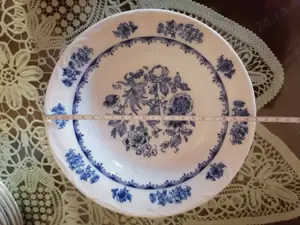 Set farfurii cu ornamente din cobalt, 12 persoane, made in RSR vintage - imagine 2