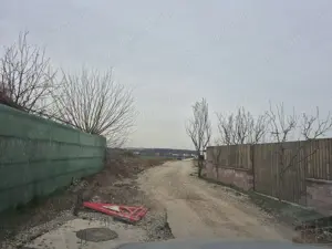 Teren intravilan construibil Balotesti, 700 mp, 36000 euro,foarte aproape de padure - imagine 3