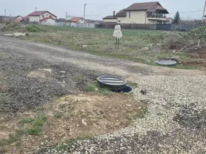 Teren intravilan construibil Balotesti, 700 mp, 36000 euro,foarte aproape de padure - imagine 7