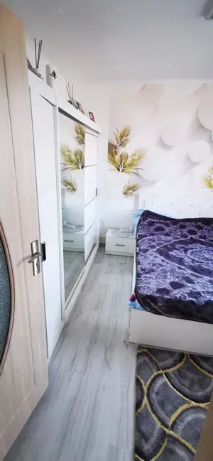 Apartament de vânzare 3camere 