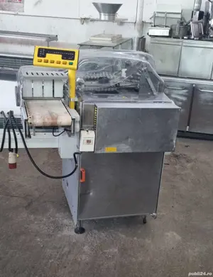 Mașina de ambalat caserole în folie Waldyssa Automac 