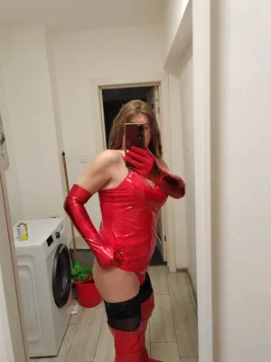 Transexuala matura cu forme apetisante!.  - imagine 5