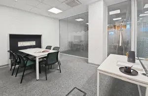 Spațiu de birou frumos proiectat pentru 5 persoană în Spaces Campus 6 - imagine 6