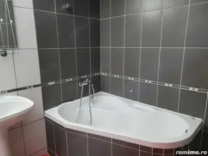 Inchiriez garsoniera in zona Medicinei