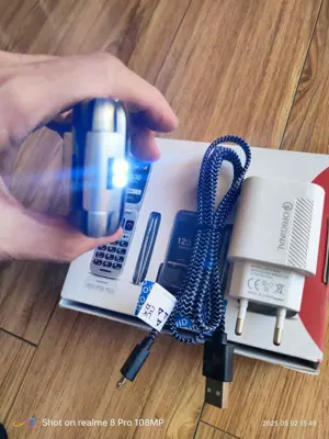 Super telefon cu clapeta,seniori,nou. - imagine 3