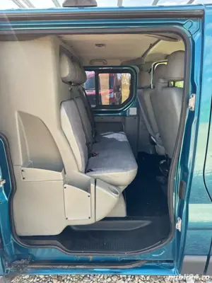 Renault Traffic 6 locuri - imagine 9 Renault Traffic 6 locuri - imagine 9