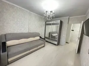 Garsoniera zona Aviatorilor 