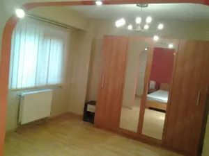 Proprietar, inchiriez apartament 4 camere , confort 1 decomandat 100mp.2 bai ,3 balcoane in Soarelui - imagine 7