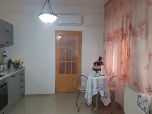 Vanzare Casa + 2 Spatii Comerciale suprafata de 283.mp., in zona Centrala - Str. Rahova - imagine 4