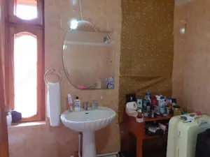 Vanzare Casa + 2 Spatii Comerciale suprafata de 283.mp., in zona Centrala - Str. Rahova - imagine 14