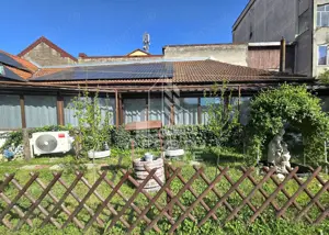 Casa individuala cu 4 camere si 2 garaje,  zona Lipovei - imagine 2