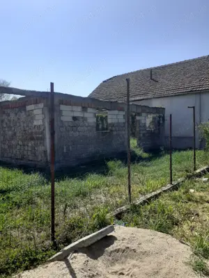 Loc de casă în Frumușeni  - imagine 2