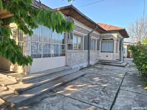 Casa+teren in com.Potigrafu deschidere 26m - imagine 2