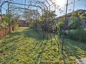 Casa+teren in com.Potigrafu deschidere 26m - imagine 6