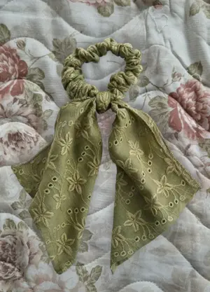 MANGO ESARFA VERDE Broderie detalii Florale cu Elastic pentru par