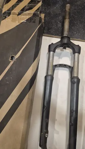 Furca pentru Roata de 29 Cube