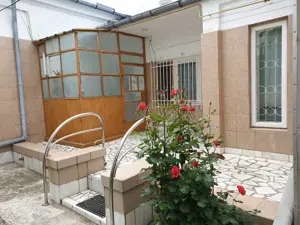 Casa premium ultracentrala Focsani | Curte privata | Ideal investitie - imagine 6