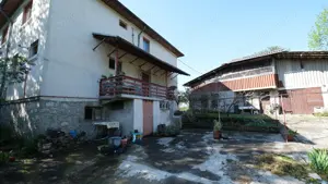 Vanzare casa mare cu etaj si 6200 mp teren in Fieni, judetul Dambovita - imagine 3