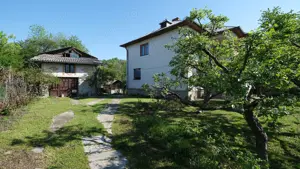 Vanzare casa mare cu etaj si 6200 mp teren in Fieni, judetul Dambovita - imagine 9