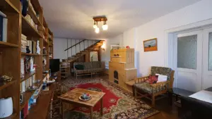 Vanzare casa mare cu etaj si 6200 mp teren in Fieni, judetul Dambovita - imagine 14