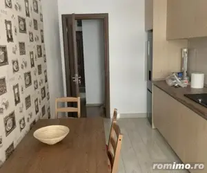 1 camera zona Iulius Mall