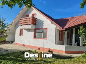 Super Pret - Casa individuala 5 camere la asfalt 196 mp si 1200 mp teren livada