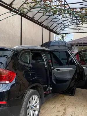 BMW X1, diesel, Sdrive 135kw 184CP, stare buna, prim proprietar - imagine 4