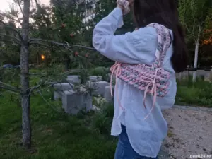 Geanta crosetata manual (unica), Tosha Collection 2025, model Pink Perlekesh