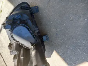 Faruri touran model 2006  - imagine 2