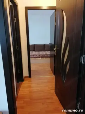 Inchiriez apartament cu 2 camere in zona Olimpia