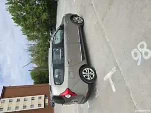 Vind Auto Dacia Lod - imagine 2 Vind Auto Dacia Lod - imagine 2