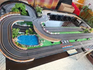 Curse cu mașinuțe scara 1 la 43 - imagine 3