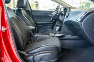 Kia XCeed 1.6CRDi Automatic "Design" - imagine 18