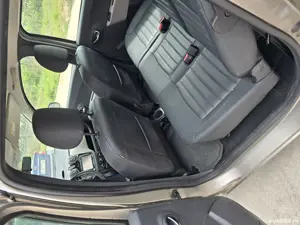 Vind Auto Dacia Lod - imagine 8 Vind Auto Dacia Lod - imagine 8