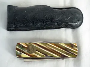 Briceag vechi sovietic cu brici si ustensile de manichiura