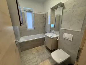 Vânzare Apartament cu 3 Camere, 110mp si curte privata   Dumbrăvița, Timișoara - imagine 8
