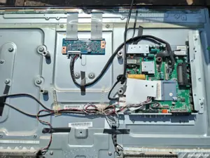 Dezmembrez TV Haier LET32T1000HFM 