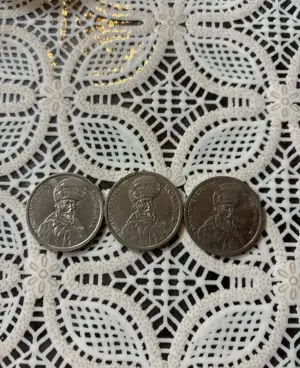 Vând sau schimb cu un apartament Monede de colecție 