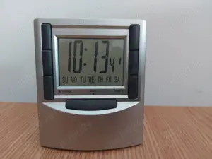 Ceas digital cu afisaj LCD  - imagine 2