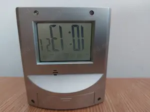 Ceas digital cu afisaj LCD  - imagine 4