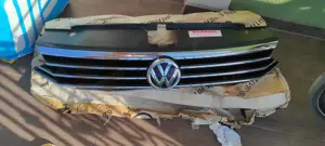 Vând grila passat B8  - imagine 4