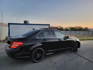 Mercedes-Benz C CLASS AMG - imagine 3