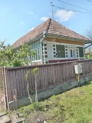 Casa de vanzare cu gradina Iclandu Mare - imagine 2