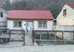 MOLDOVA NOUA, Casa 3 camere, Suprafata totala teren: 274 mp - imagine 18