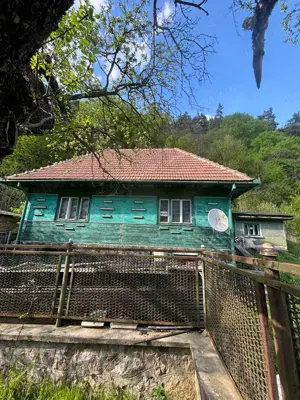 Casa traditionala momarlaneasca de lemn si teren intravilan, Petrosani, Valea Jiu  la 3 km de centru - imagine 7