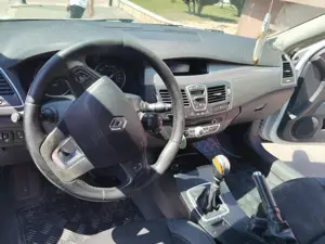 Vând Renault Laguna, anul 2014, km 305.000, stare bună  - imagine 5