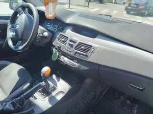 Vând Renault Laguna  - imagine 5