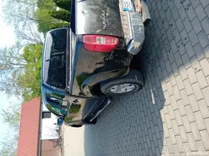 Vand Nissan Navara - imagine 3 Vand Nissan Navara - imagine 3