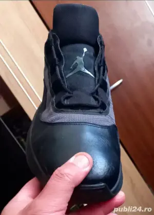 Jordan CushlonZoom 49 